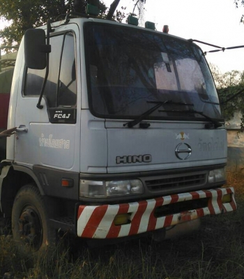 หกล้อ ฮีโน่ FC 4J145ปี41บรรทุกถังน้ำมัน 7,000ลิต อุปกรณ์ครบ สภาพดีสวยบางเดิมพร้อมใช้ (เหมาะเอาไปทำเป็นรถบรรทุกน้ำ) ทะเบียนพร้อมโอน