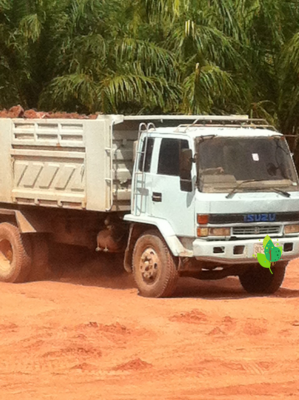 ขายรถบรรทุก 6 ล้อดัมพ์ ISUZU ROCKY 210 แรงม้าเกียร์ฟูลเลอร์ ราคา 680000