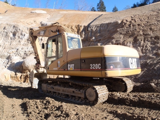 Cat 320C ‪#&lrm;FBA05222‬ รถอยู่ต่างประเทศนะคะ  สนใจนำเข้าราคาไม่แพง สอบถามรายละเอียดการนำเข้าได้ค่ะ ใหม่ 061-4194022