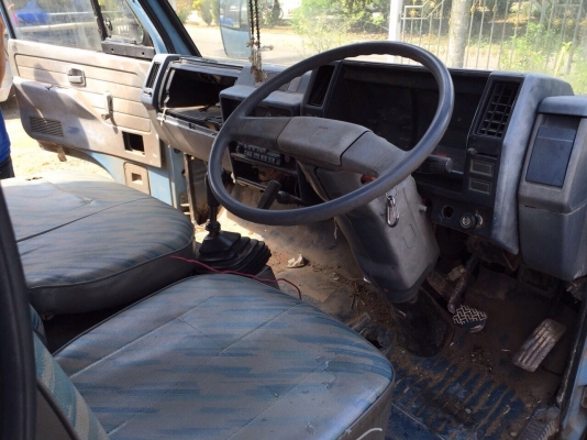 ขายหกล้อตู้บรรทุก 110 ขายหกล้อตู้บรรทุก 110