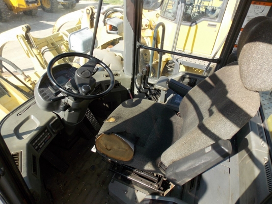 มาถึงใหม่อีกแล้ว รถตักแบบงาคีบ KOMATSU WA400-3E