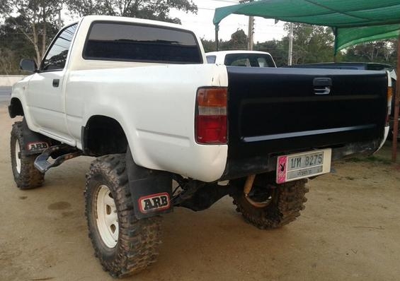 ขายTOYOTA LN80 วางคานLN106 เครื่อง1kz เครื่องดี เกียร์4x4ใช้งานได้ปกติ p.power ขายTOYOTA LN80 วางคานLN106 เครื่อง1kz เครื่องดี เกียร์4x4ใช้งานได้ปกติ p.power