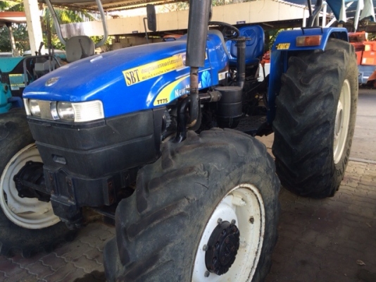 NEW HOLLAND  TT75  2 เพลา ปี 2557