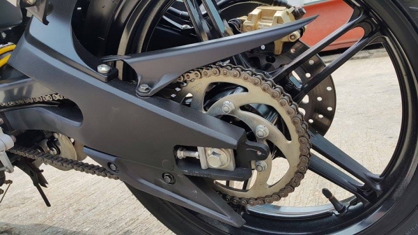 R15 2015 2000 โลแท้ สวยกริ๊บ ไม่แพง ต่อรองได้คร้าบ