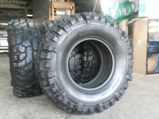 ยางmud 33"Superswamper intercoTSL รุ่น Thornbird made in usa. มือ2 สภาพ90 ดอกลึก คม สวยๆ ยางmud 33"Superswamper intercoTSL รุ่น Thornbird made in usa. มือ2 สภาพ90 ดอกลึก คม สวยๆ