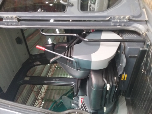 ขายรถแบคโฮ KOBELCO  sk 200-8 super Xรถทำงานน้อยสวยเหมือนไหม่ไม่มีรั่วซึมเอกสารพร้อมราคา2,600,000 090-772-3710 090-772-3708