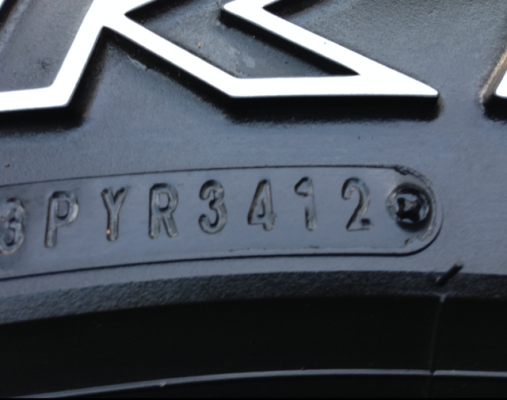 ยาง All Falken 265 65 17 กลางปี12 ดอกเต็ม ใช้งานยาว