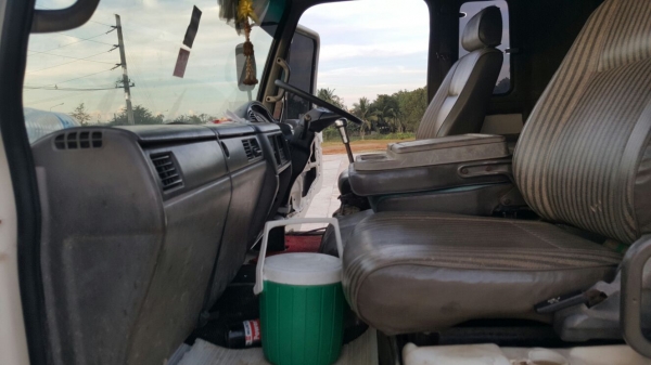 รถนิสสัน 6 ล้อ PKB211N / ติดเครน 5 ตัน. 220 แรงม้า. ปี 47. สนใจติดต่อ 081 - 6079515 รถนิสสัน 6 ล้อ PKB211N / ติดเครน 5 ตัน. 220 แรงม้า. ปี 47. สนใจติดต่อ 081 - 6079515