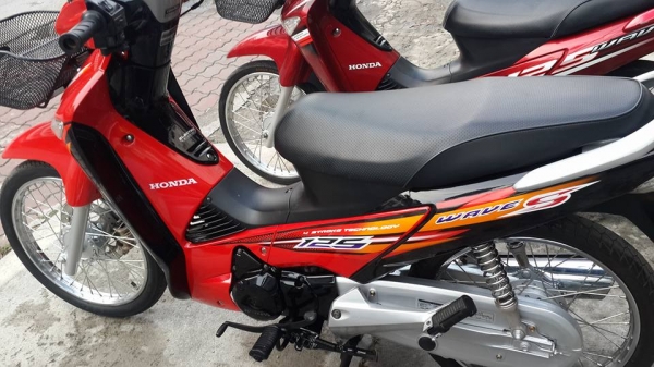 ขายฮอนด้าเวฟ 100,110,125,125i เริ่มต้น 13,500 บ.