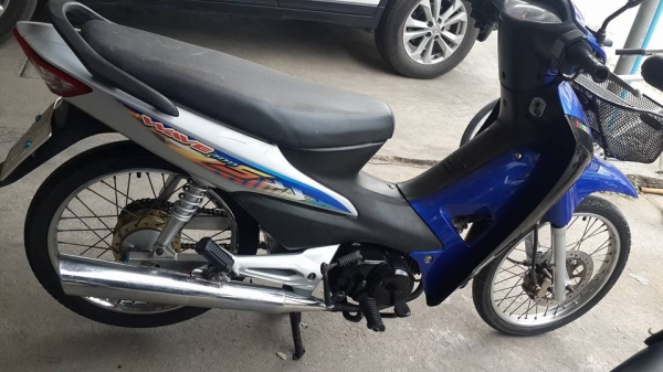 ขายฮอนด้าเวฟ 100,110,125,125i เริ่มต้น 13,500 บ.