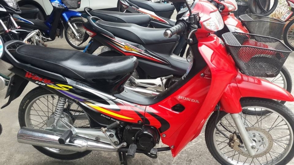 ขายฮอนด้าเวฟ 100,110,125,125i เริ่มต้น 13,500 บ.