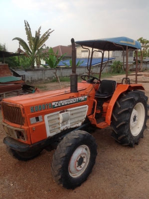 แทรกเตอร์คูโบต้า 26 แรง โฟวิล สภาพดีพร้อมใช้งาน