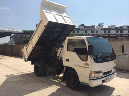 ขายถูกก isuzuหกล้อดั้ม ไม่ติดเวลา ปี55