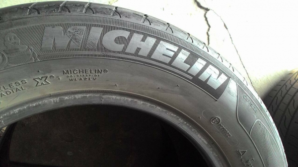 215/60R16 MICHELIN Primacy lc ปี2013  ชุด 4 เส้น tel.081-427-3941 ไอดีไลน์ autobot107