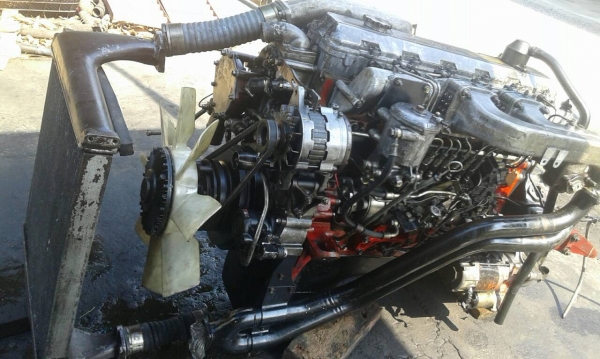 ขายเครื่อง HINO PO-9 เทอรโบ 315 แรง (พร้อมอินเตอร์)