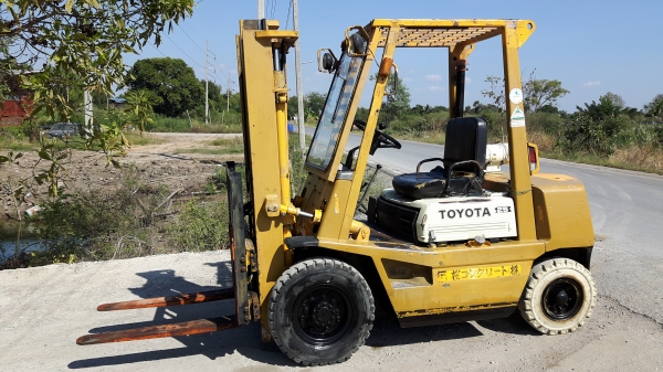 ขายด่วนรถยกดีเซล TOYOTA 4FDดีเซลยก2.5ตันเสาสูง3เมตรงาสไลย์ได้ยางตันสวยๆรถนอกยังไม่เคยใช้งานในเมืองไทยเลย=รุ่นใหม่ขายถูกๆๆ ขายด่วนรถยกดีเซล TOYOTA 4FDดีเซลยก2.5ตันเสาสูง3เมตรงาสไลย์ได้ยางตันสวยๆรถนอกยังไม่เคยใช้งานในเมืองไทยเลย=รุ่นใหม่ขายถูกๆๆ