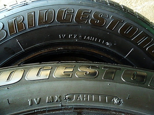 ยางกระบะขอบ15 บริดสโตน215-65-R15ลงพื้นปลายปี14 (4เส้น 4,200) ยางกระบะขอบ15 บริดสโตน215-65-R15ลงพื้นปลายปี14 (4เส้น 4,200)