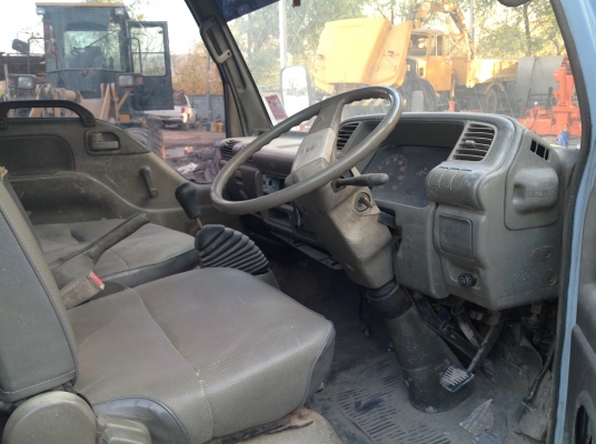 สด  ผ่อน  หกล้อ NKR 110 ลดราคาแบบขาดทุน 315000พร้อมโอน