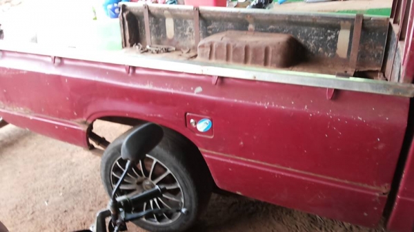 **37,000 บ.ต่อรอง/// ม้ากระโดด TOYOTA LN40 เครื่องดีเซล 1L 2.0 เล่มทะเบียนครบ **ขาย TOYOTA LN40 ม้ากระโดด กระบะตอนเดียว เข้าไร่เข้าสวน สภาพดี เล่มทะเบียนครบ TOYOTA LN40 1L 2.0 ม้ากระโดด เครื่องยนต์ดีเซล 2.0 (HERO 1L) เครื่องดี แน่น แรงดี ครับ สตาร์ทง่าย เ