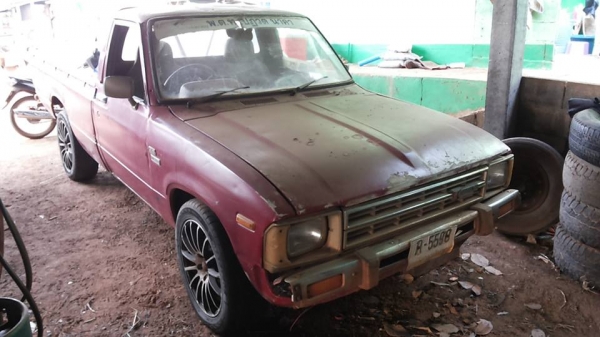 **37,000 บ.ต่อรอง/// ม้ากระโดด TOYOTA LN40 เครื่องดีเซล 1L 2.0 เล่มทะเบียนครบ **ขาย TOYOTA LN40 ม้ากระโดด กระบะตอนเดียว เข้าไร่เข้าสวน สภาพดี เล่มทะเบียนครบ TOYOTA LN40 1L 2.0 ม้ากระโดด เครื่องยนต์ดีเซล 2.0 (HERO 1L) เครื่องดี แน่น แรงดี ครับ สตาร์ทง่าย เ