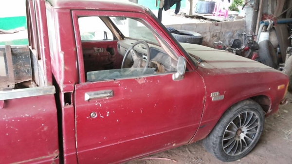 **37,000 บ.ต่อรอง/// ม้ากระโดด TOYOTA LN40 เครื่องดีเซล 1L 2.0 เล่มทะเบียนครบ **ขาย TOYOTA LN40 ม้ากระโดด กระบะตอนเดียว เข้าไร่เข้าสวน สภาพดี เล่มทะเบียนครบ TOYOTA LN40 1L 2.0 ม้ากระโดด เครื่องยนต์ดีเซล 2.0 (HERO 1L) เครื่องดี แน่น แรงดี ครับ สตาร์ทง่าย เ