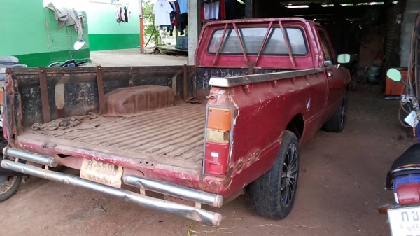 **37,000 บ.ต่อรอง/// ม้ากระโดด TOYOTA LN40 เครื่องดีเซล 1L 2.0 เล่มทะเบียนครบ **ขาย TOYOTA LN40 ม้ากระโดด กระบะตอนเดียว เข้าไร่เข้าสวน สภาพดี เล่มทะเบียนครบ TOYOTA LN40 1L 2.0 ม้ากระโดด เครื่องยนต์ดีเซล 2.0 (HERO 1L) เครื่องดี แน่น แรงดี ครับ สตาร์ทง่าย เ