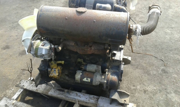 ขายเครื่องยนต์ MITSUBISHI K 4E/ K 4N/ K 4M สำหรับเครื่องจักรกล เช่น รถแมคโค/รถตัก/รถยก