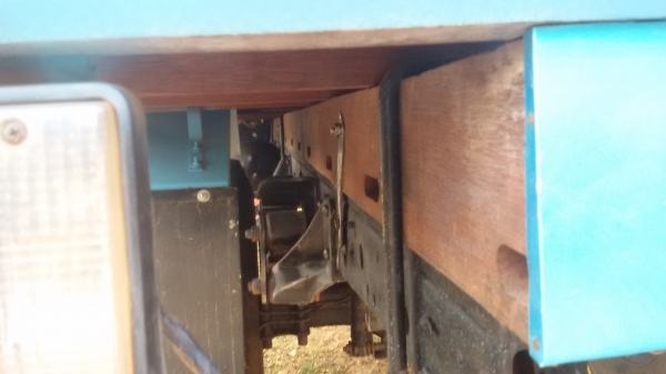 ขาย 6 ล้อ IS&Ugrave;ZU NKR(คุณวิรัช  ช่อกลาง รับรถกลับถึงชลบุรีวิ่งงานทำเงินเรียบร้อยแล้ว)เครื่องแน่นมาก แห้ง แรง ประหยัดน้ำมัน(4BE1ฝาดำ) แซสซีเยี่ยม สวยๆไม่ผุไม่ดาม ยางใหม่ 6 เส้น (ยาง7.50) พร้อมใช้งานได้เลย พร้อมโอนทั่ว