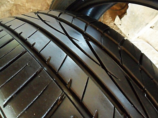 ยางซิ่ง18 ฟอลเคน225-45-R18ลงพื้นปลายปี14 (4เส้น 4,800) ยางซิ่ง18 ฟอลเคน225-45-R18ลงพื้นปลายปี14 (4เส้น 4,800)