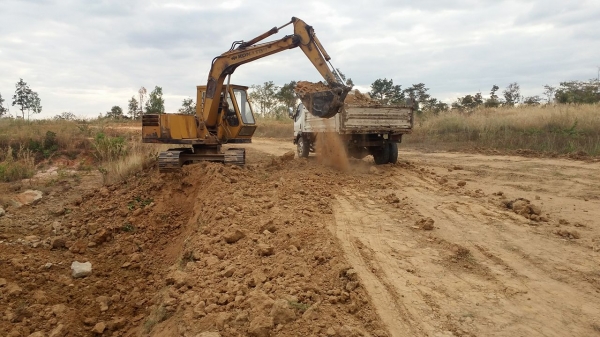 ปรับราคาด่วนครับ(มีวิดีโอ)โคมั่นสุ Pc60-2 เครื่องฟิตใหม่ทั้งระบบ ปั้มใหม่ยกลูก ตัวเดินแรง 320,000 ต่อรอง ปรับราคาด่วนครับ(มีวิดีโอ)โคมั่นสุ Pc60-2 เครื่องฟิตใหม่ทั้งระบบ ปั้มใหม่ยกลูก ตัวเดินแรง 320,000 ต่อรอง