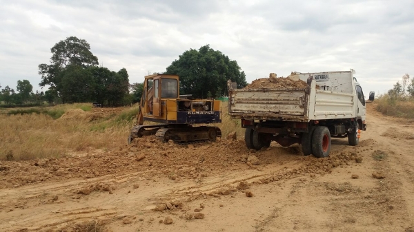 ปรับราคาด่วนครับ(มีวิดีโอ)โคมั่นสุ Pc60-2 เครื่องฟิตใหม่ทั้งระบบ ปั้มใหม่ยกลูก ตัวเดินแรง 320,000 ต่อรอง ปรับราคาด่วนครับ(มีวิดีโอ)โคมั่นสุ Pc60-2 เครื่องฟิตใหม่ทั้งระบบ ปั้มใหม่ยกลูก ตัวเดินแรง 320,000 ต่อรอง