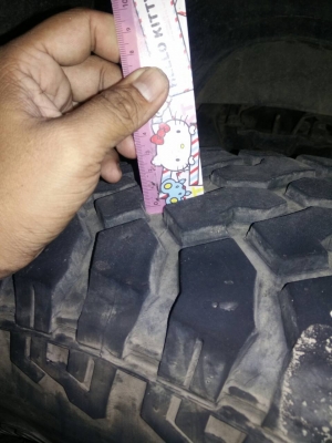 ยาง M/T ROAD STONE 31 10.5 15 ปี13