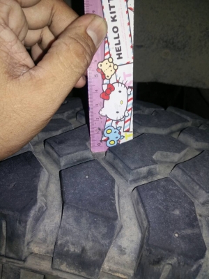 ยาง M/T ROAD STONE 31 10.5 15 ปี13