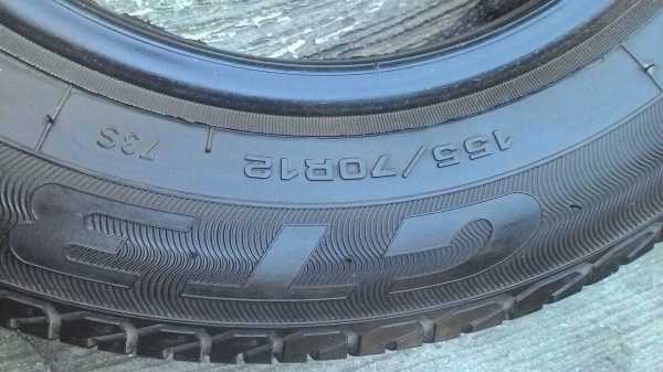 ยางตุ๊กๆ 155/70R12 GOODYEAR GT3 ไม่มีปะ มี 1 เส้น tel.081-427-3941 ไอดีไลน์ autobot107