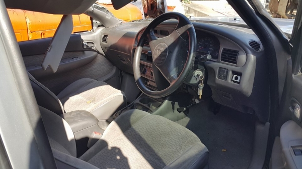 ขายหัวเก๋ง Ford open cab 2004 พร้อมลูกกะบะ ขายตามสภาพครับ 22000ครับ