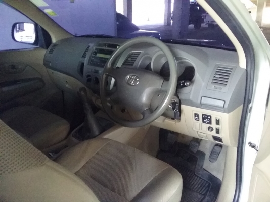 2010 TOYOTA HILUX VIGO 2.5G 2010 TOYOTA HILUX VIGO 2.5G