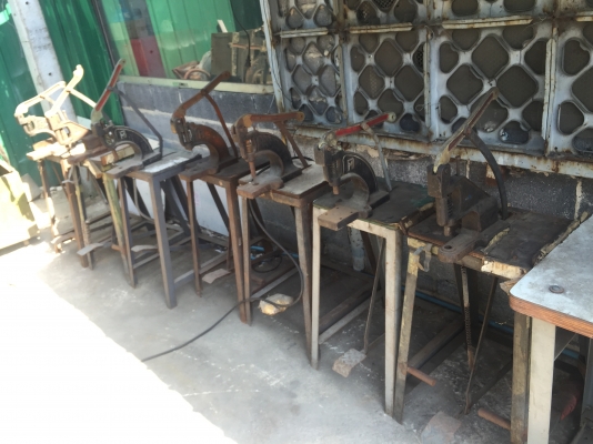 ขายเครื่องย้ำตาไก่แบบมือโยกย้ำตาไก่ผ้าใบก็ได้มี7ตัวๆละ1800ครับ