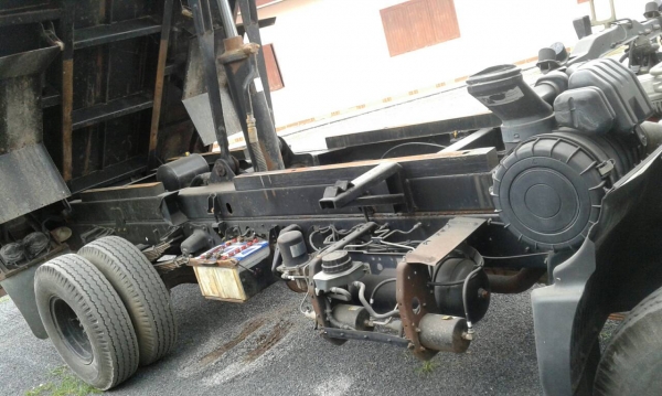 รถฮีโน่ 6 ล้อดั้ม FC4J 170 แรงม้า. ปี 49 ( รถวิ่ง 3x,xxx กม. ) สนใจติดต่อ 081 - 6079515 รถฮีโน่ 6 ล้อดั้ม FC4J 170 แรงม้า. ปี 49 ( รถวิ่ง 3x,xxx กม. ) สนใจติดต่อ 081 - 6079515