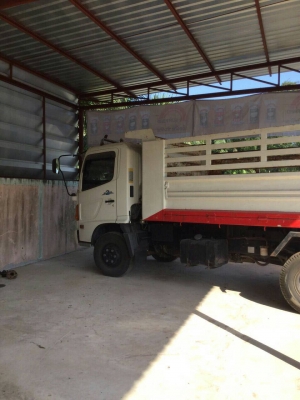 รถฮีโน่ 6 ล้อดั้ม FC4J 170 แรงม้า. ปี 49  ( รถวิ่ง 3x,xxx กม. )   สนใจติดต่อ  081 - 6079515