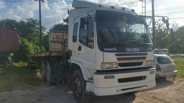 รถอีซูซุ 10 ล้อ หัวลาก GXZ  270 แรงม้า. ปี 50  ( ขายเฉพาะหัว. )    สนใจติดต่อ  081 - 6079515