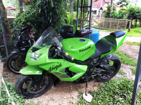 Sell !! Kawasaki zxr 400