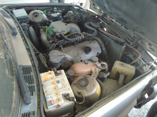 BMW 316 i E30 ปี 88-89 เกียร์ธรรมดา ราคา 25,000 บาท ติดแก๊สแล้ว ภายในมีเบาะขาด (รถจอดอยู่โดนรถเก๋งมาชนที่แก้มขวา ลูกหมากหรือปีกนกงอ คันสิ่งหัก ต้องเปลี่ยน) และแก้มขวากระแทกคันข้างๆบุบ ภาษีน่าจะขาดเกิน 3 ปี รถจอดนาน เครื่องติด แต่ภายนอกตามรูป มีไม่สวยบ้าง