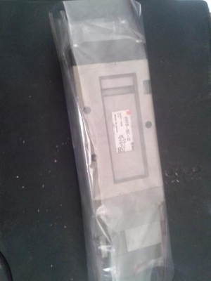 SMC SOLENOID VALVE VF5120-5GC-02