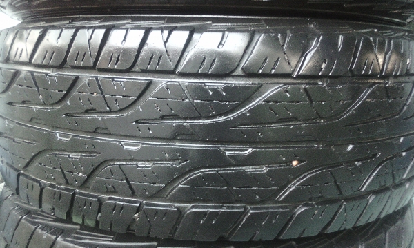 ขายยาง Dunlop Grandtrek AT3 265/70/16 ปี 11