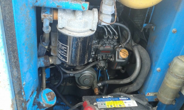 ขายเครื่องยนต์ KOMATSU 3D 84, 4D 88 สำหรับเครื่องจักรกล เช่น รถแมคโค/รถตัก/รถยก