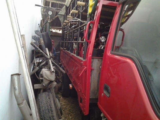 ขายหกล้อ2คัน