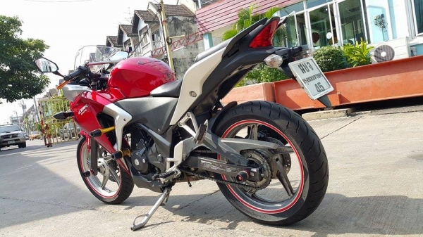 หายาก CBR2012 ABS วิ่ง 3,000 โล แต่งแน่น ทะเบียนสวย ต่อรองได้ครับ หายาก CBR2012 ABS วิ่ง 3,000 โล แต่งแน่น ทะเบียนสวย ต่อรองได้ครับ