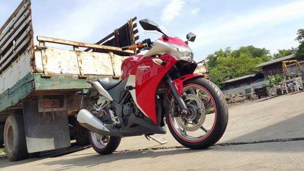 หายาก CBR2012 ABS วิ่ง 3,000 โล แต่งแน่น ทะเบียนสวย ต่อรองได้ครับ หายาก CBR2012 ABS วิ่ง 3,000 โล แต่งแน่น ทะเบียนสวย ต่อรองได้ครับ