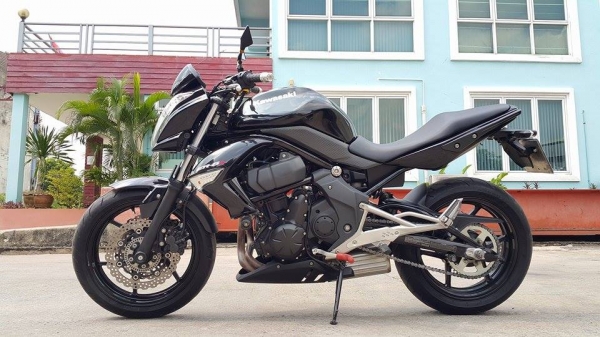 ER6N ABS 2011 รถบ้าน ใช้น้อย พร้อมขี่ สวยๆ ราคาไม่แพงครับ