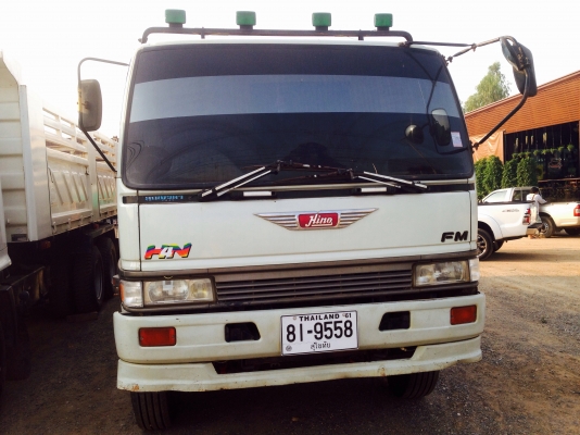 ขาย  3m  เครื่องเดิมเกียเดิม  สโลเดิม  สวยสด  ขยตามสภาพรถไม่มีที้ติรับประกันโดยเฉพาะคัสซี เดิมไม่สาดสีกับภายในกริบครับ